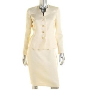Le Suit 2-PC skirt suit New Size 4